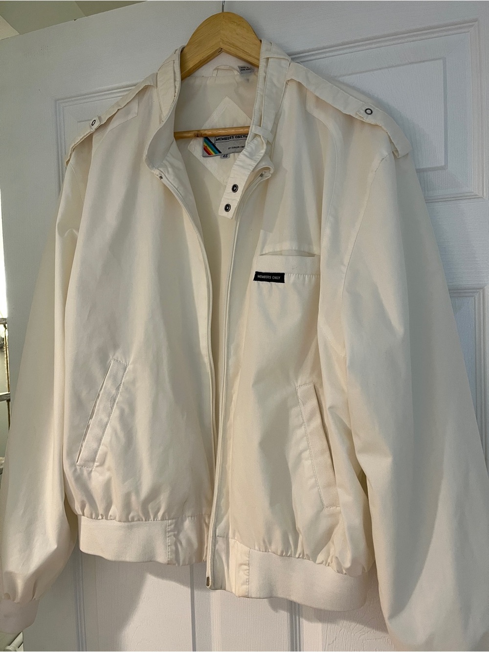 Members Only 80’s vintage XL (46) racer jacket windbreaker dbl snap ivory